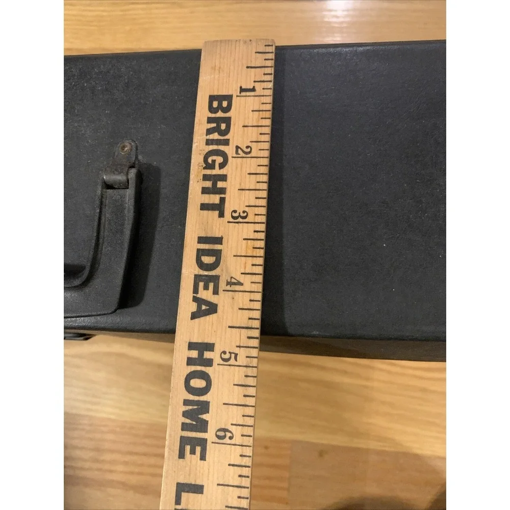 The Unbranded Brand 19 pocket